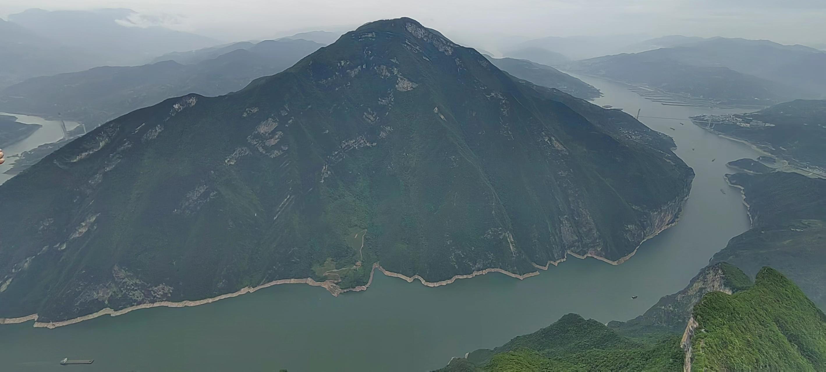 白帝城導(dǎo)游詞結(jié)束語(yǔ)_白帝城導(dǎo)游詞作文400字_白帝廟導(dǎo)游詞